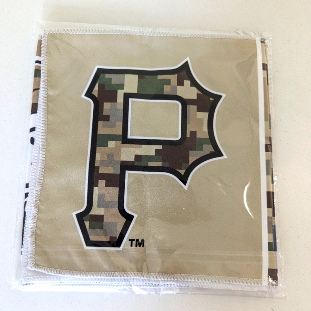 Pittsburgh Pirates Camo Cooling Towel SGA 5-20-23